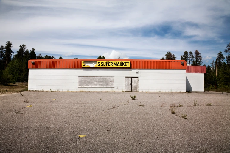 Run down Super market